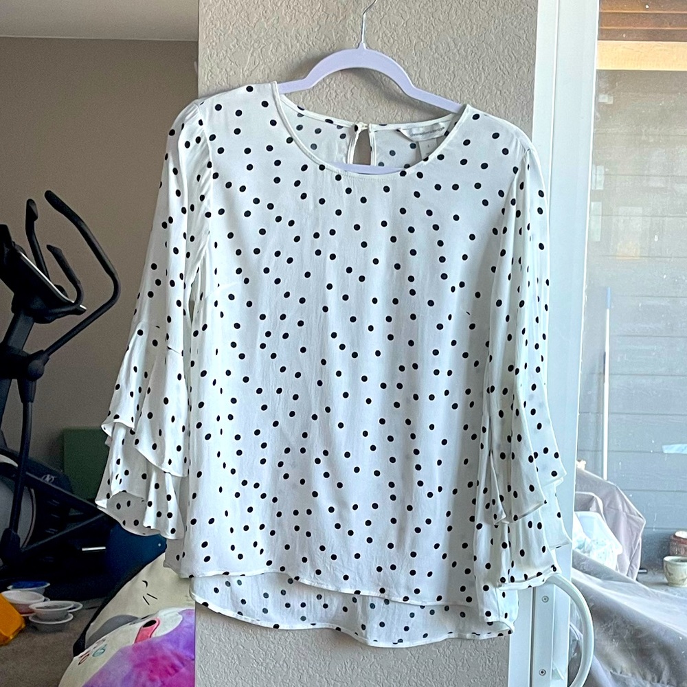 Christopher & Banks white/black flutter sleeves flowing Blouse. Size S
